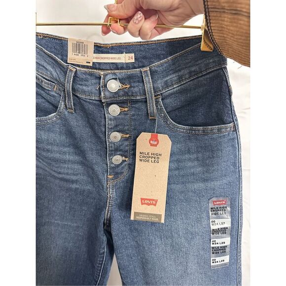 Levi’s Sky High Wide Leg Jeans - Picture 8 of 13